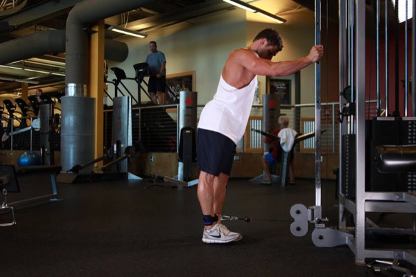 Cable Glute Kickback start position