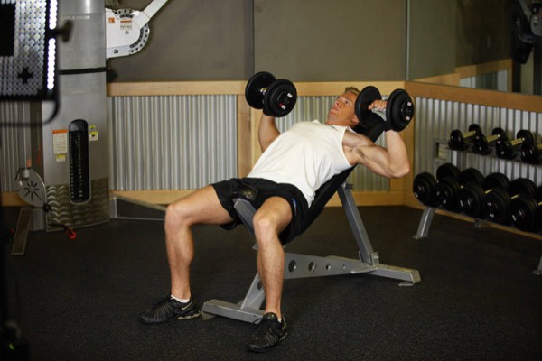 Incline Dumbbell Press start position