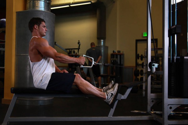One-Arm Cable Row start position