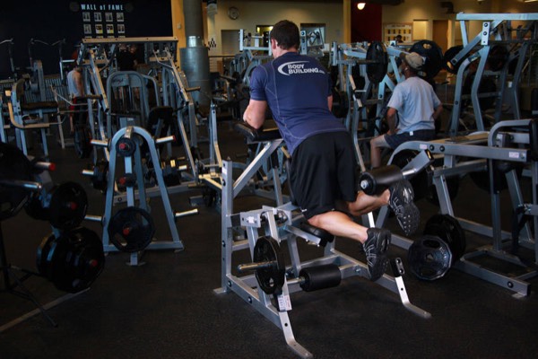 Standing Leg Curl finish position